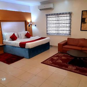 Extended Stay Grand Hotel